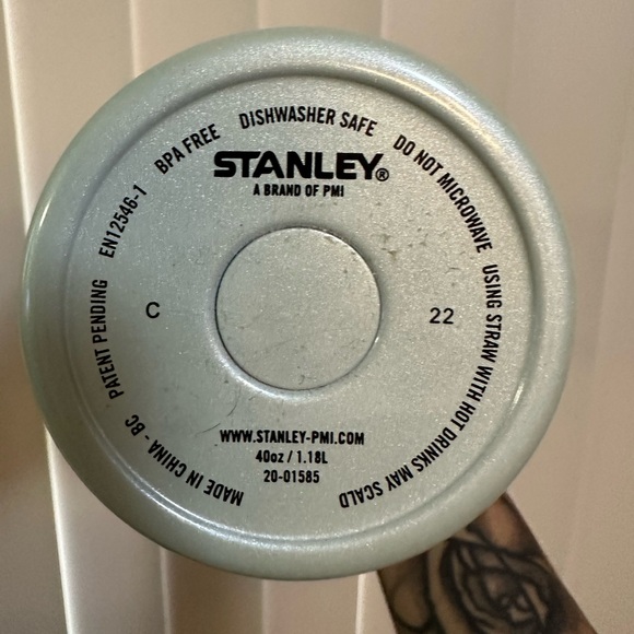 Spearmint Pearlescent Stanley - Picture 2 of 3